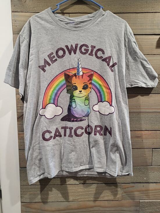Collectibles Cafe Shop Other - Meowgical Caticorn Gray Cat Unicorn T-Shirt Unisex Large / XL (see details)